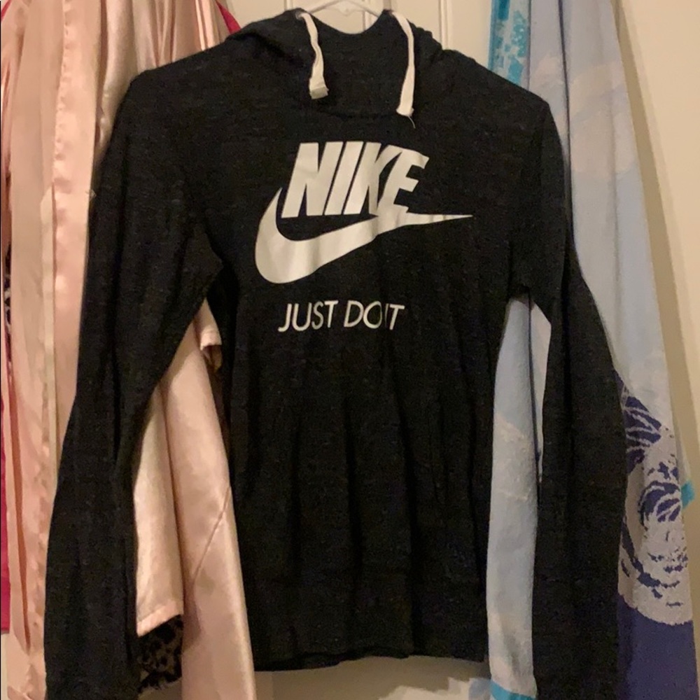 Women’s Nike Hoodie (worn once)